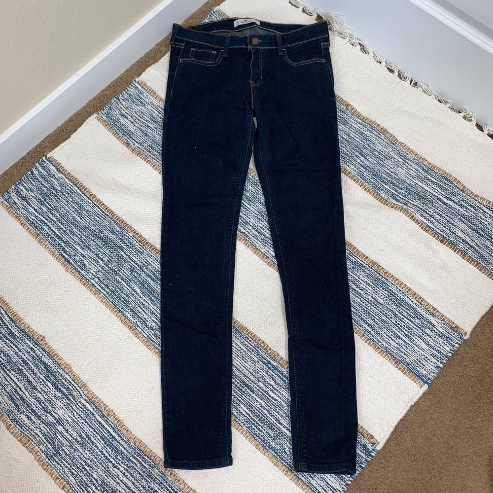 Hollister Dark Wash Mid Rise Skinny Jean